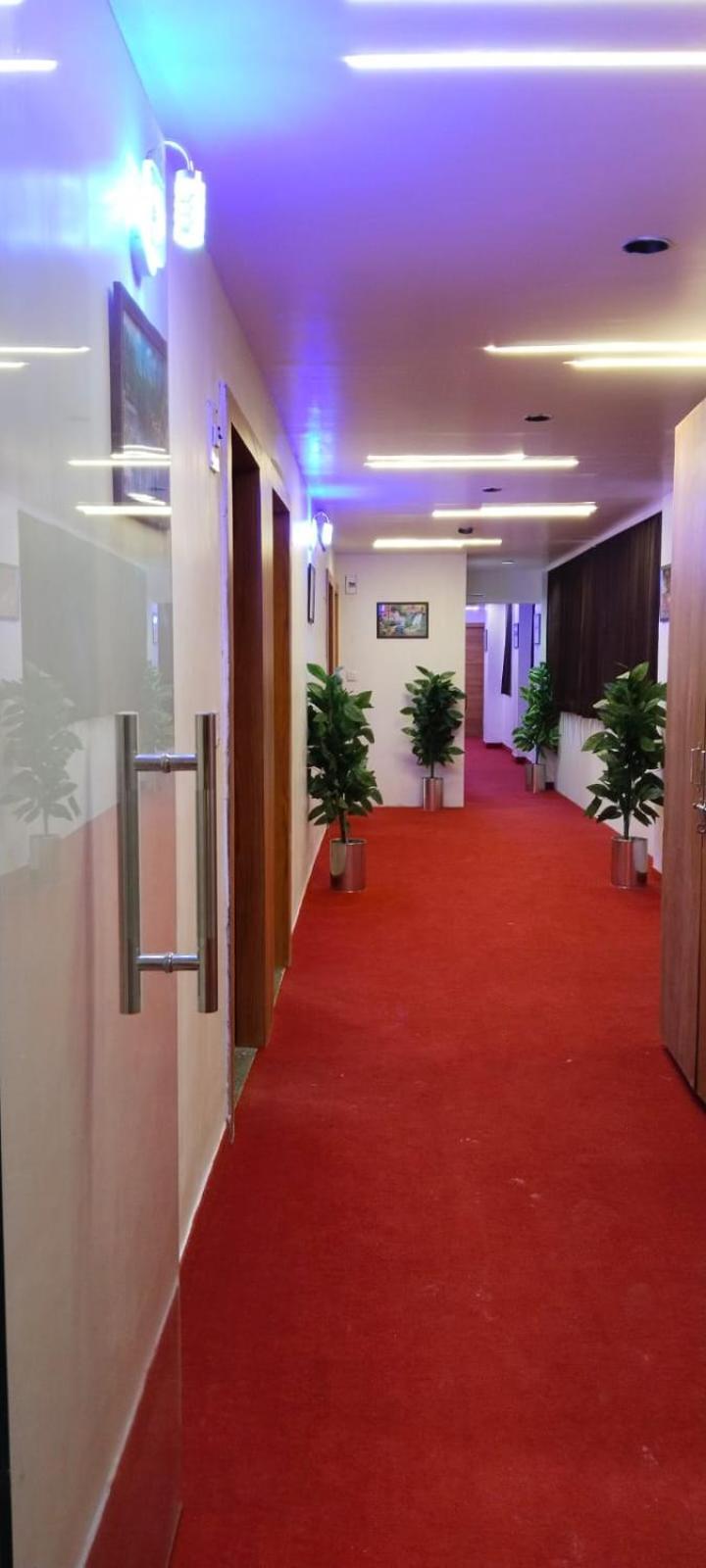 Hotel Royal Relax Γκαντχιναγκάρ Εξωτερικό φωτογραφία